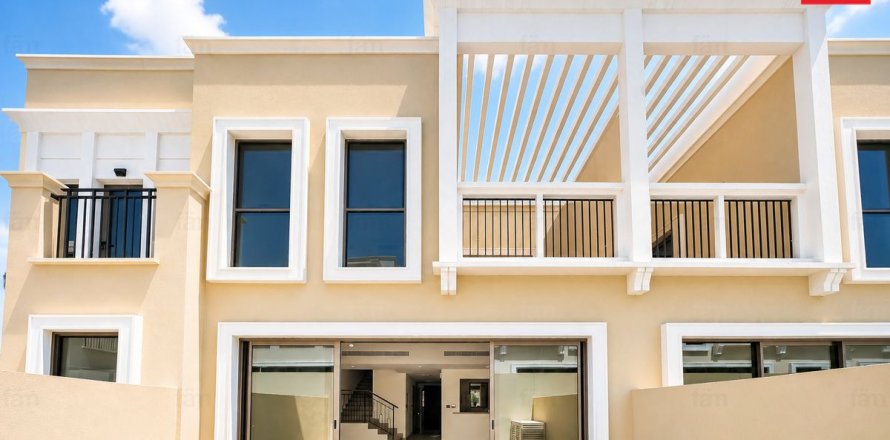 Maison de ville à Dubai, 4 chambres, 144 m², № 134753