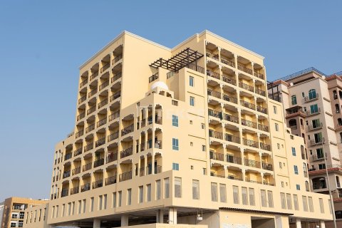 Appartement à Al Warsan, Dubai, 2 chambres, 122 m², № 114378 - photo 2