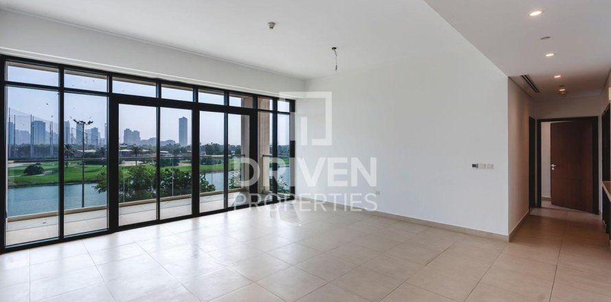 Квартира в Vida Residence, The Hills, Дубай, 3 спальни, 165.74м², № 129237