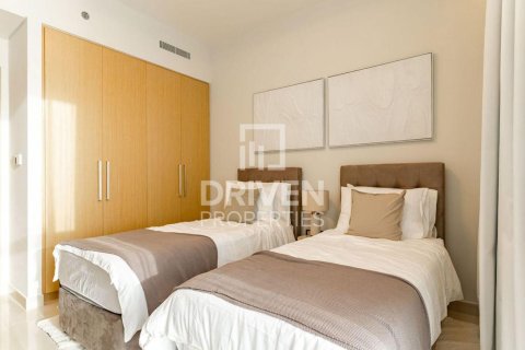 Снять в аренду квартиру в 17 Icon Bay, Dubai Creek Harbour (The Lagoons), Дубай: 2 спальни, 105.07м², № 129240 - фото 5