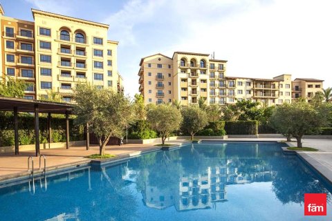Appartement à Dubai, 2 chambres, 136.9 m², № 97574