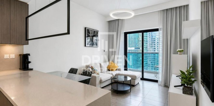 Apartment in Jumeirah Lake Towers, Dubai 1 bedroom, 73.02 sq.m. № 128334