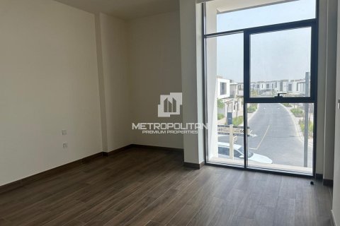 Villa in Al Furjan, Dubai 5 bedrooms, 651 sq.m. № 73137 - photo 20
