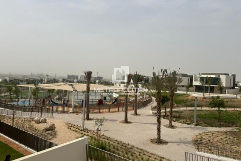 Villa in Al Furjan, Dubai 5 bedrooms, 651 sq.m. № 73137 - photo 16