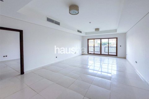 Apartment in Kingdom of Sheba, Palm Jumeirah, Dubai 2 bedrooms, 202 sq.m. № 43837 - photo 2