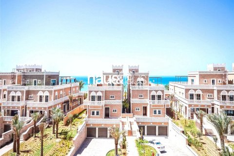 Apartment in Kingdom of Sheba, Palm Jumeirah, Dubai 3 bedrooms, 219 sq.m. № 43836 - photo 4
