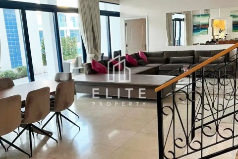Villa à Palma Residences, Palm Jumeirah, Dubai, 4 chambres, 357 m², № 121593 - photo 2