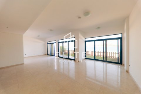 Villa à Palma Residences, Palm Jumeirah, Dubai, 5 chambres, 314 m², № 121592 - photo 2