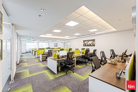 Oficina en Dubai, 451.3 m², № 115083 - foto 18