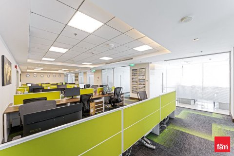 Oficina en Dubai, 451.3 m², № 115083 - foto 21