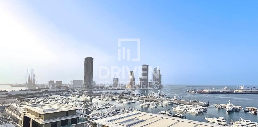 Appartement à Mina Rashid, Dubai, 3 chambres, 153.1 m², № 137089