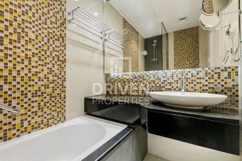 Apartment in Downtown Dubai (Downtown Burj Dubai), Dubai 2 bedrooms, 106.19 sq.m. № 134199 - photo 6
