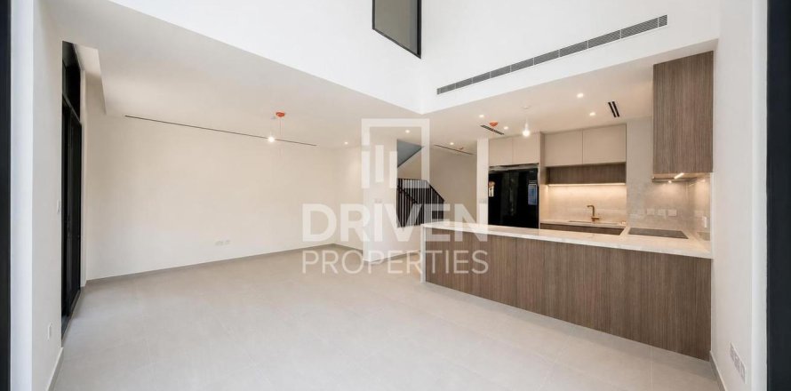 Townhouse in Mudon, Dubai 4 bedrooms, 262.92 sq.m. № 134202