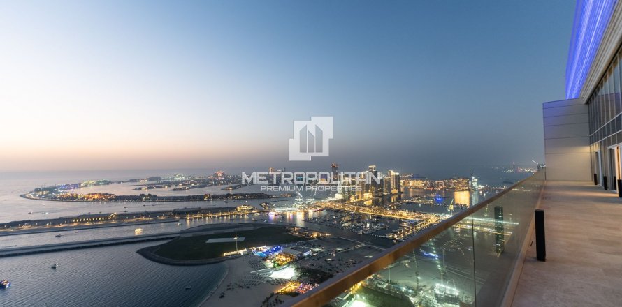 Apartment in 1 JBR, Jumeirah Beach Residence, Dubai 5 bedrooms, 963 sq.m. № 72720