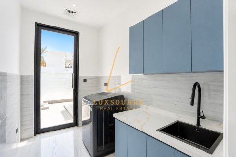 Villa in Jasmine Leaf, Al Barari, Dubai 6 bedrooms, 1903 sq.m. № 141557 - photo 28
