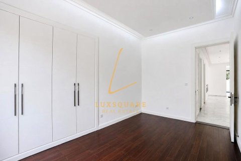 Villa in Jasmine Leaf, Al Barari, Dubai 6 bedrooms, 1903 sq.m. № 141557 - photo 18
