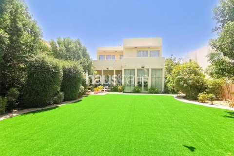 Villa in Arabian Ranches, Dubai 3 bedrooms, 299 sq.m. № 44232