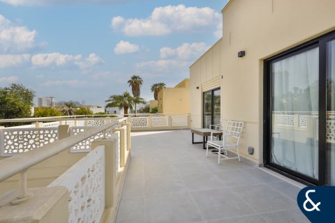 Купить виллу в Meadows 1, Meadows, Дубай: 5 спален, 540м², № 76045 - фото 15