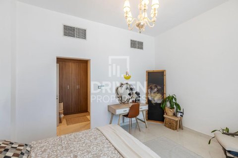Снять в аренду пентхаус в Meydan, Дубай: 2 спальни, 206.15м², № 128474 - фото 9