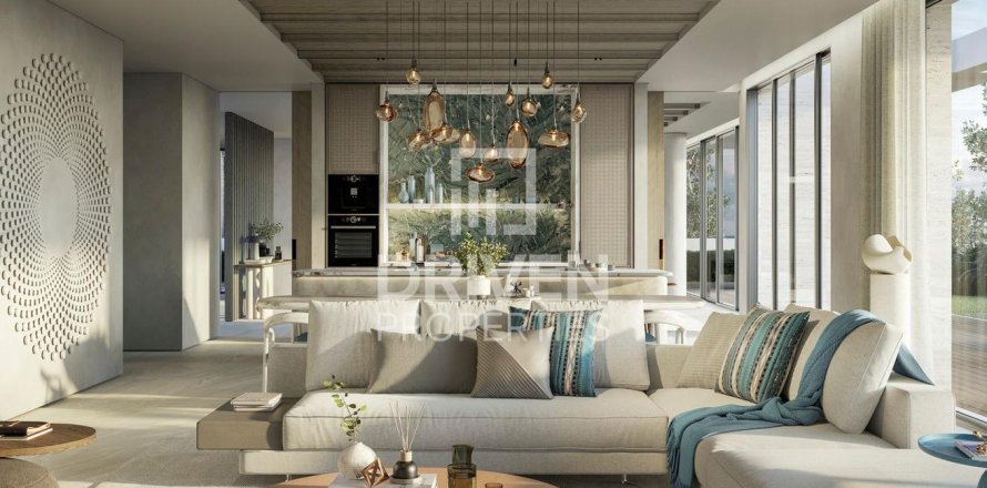 Villa à Dubai, 5 chambres, 716.47 m², № 140455