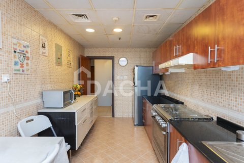 Купить квартиру в Dubai Sports City, Дубай: 2 спальни, 147м², № 109791 - фото 5