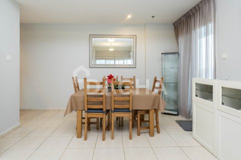 Купить квартиру в Dubai Sports City, Дубай: 2 спальни, 147м², № 109791 - фото 9