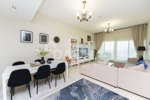 Купить квартиру в Dubai Sports City, Дубай: 2 спальни, 136м², № 109793 - фото 2