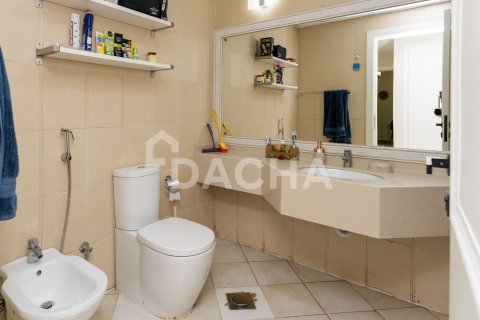 Купить квартиру в Dubai Sports City, Дубай: 2 спальни, 136м², № 109793 - фото 28