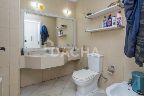 Купить квартиру в Dubai Sports City, Дубай: 2 спальни, 136м², № 109793 - фото 22