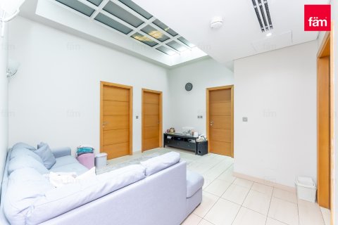 Villa in Jumeirah Park, Dubai 4 bedrooms, 515.8 sq.m. № 109544 - photo 8