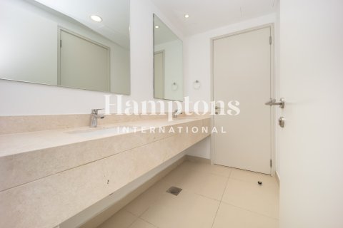 Снять в аренду таунхаус в Maple 1, Дубай Хилс Эстейт, Дубай: 5 спален, 253.99680200м², № 132970 - фото 2