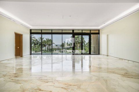 Apartment in Palm Jumeirah, Dubai 4 bedrooms, 697 sq.m. № 5207