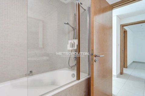 Apartment in Marina Promenade, Dubai Marina, Dubai 3 bedrooms, 195 sq.m. № 73647 - photo 16