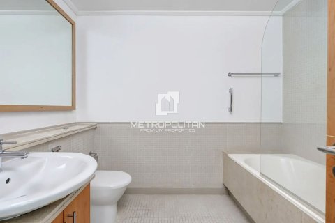 Apartment in Marina Promenade, Dubai Marina, Dubai 3 bedrooms, 195 sq.m. № 73647 - photo 15
