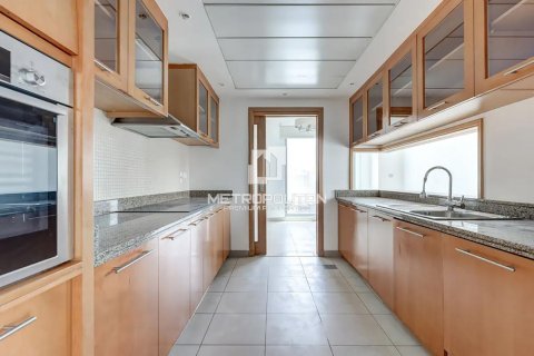 Apartment in Marina Promenade, Dubai Marina, Dubai 3 bedrooms, 195 sq.m. № 73647 - photo 3