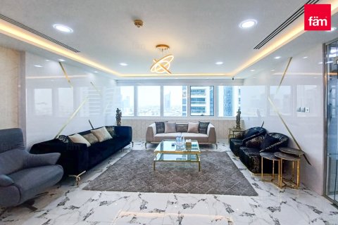 Bureau à Dubai, 305 m², № 90343