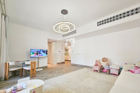 Apartment in Old Town, Dubai 1 bedroom, 85 sq.m. № 73371 - photo 2