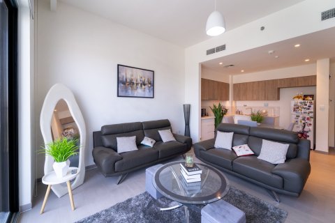 Appartement à Dubai, 2 chambres, 92 m², № 134116