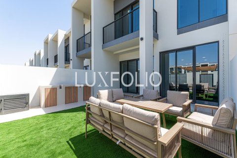 Maison de ville à Town Square, Dubai, 3 chambres, 189 m², № 45574 - photo 2