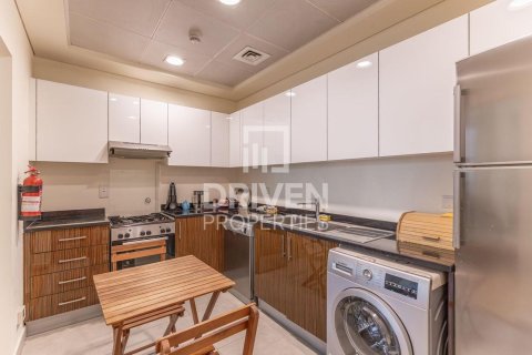 Снять в аренду квартиру в Marina Arcade Tower, Дубай Марина, Дубай: 2 спальни, 115.48м², № 129821 - фото 8