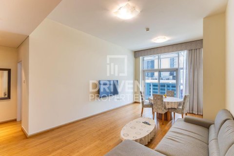 Снять в аренду квартиру в Marina Arcade Tower, Дубай Марина, Дубай: 2 спальни, 115.48м², № 129821 - фото 12