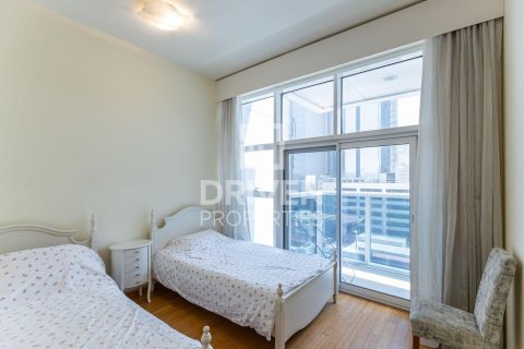 Снять в аренду квартиру в Marina Arcade Tower, Дубай Марина, Дубай: 2 спальни, 115.48м², № 129821 - фото 14