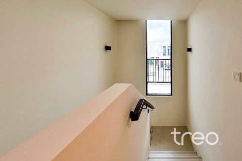 Adosado en Town Square, Dubai, 3 dormitorios, 188.96 m², № 139950 - foto 4