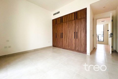 Adosado en Town Square, Dubai, 3 dormitorios, 188.96 m², № 139950 - foto 2