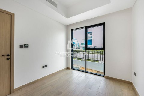 Townhouse in Damac Lagoons, Dubai 5 bedrooms, 288 sq.m. № 73987 - photo 6