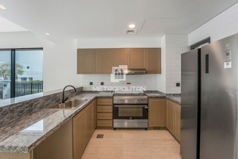 Townhouse in Damac Lagoons, Dubai 5 bedrooms, 288 sq.m. № 73987 - photo 3