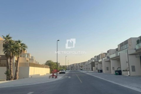Adosado en Mohammed Bin Rashid City, Dubai, 4 dormitorios, 261 m², № 73993