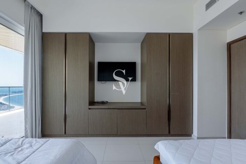 Apartment in EMAAR Beachfront, Dubai Harbour, Dubai 3 bedrooms, 211 sq.m. № 109028 - photo 4