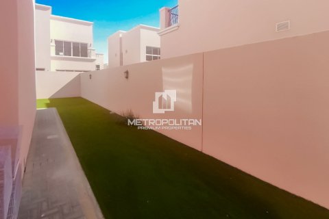Villa en Nadd Al Sheba, Dubai, 4 dormitorios, 354 m², № 73891 - foto 25