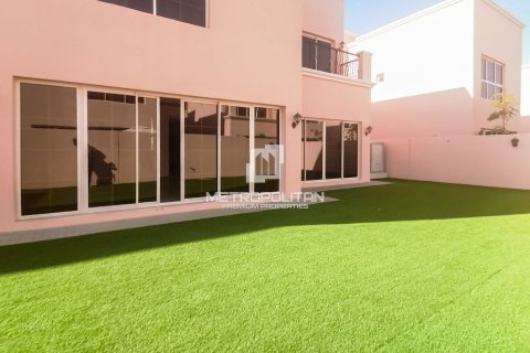 Villa en Nadd Al Sheba, Dubai, 4 dormitorios, 354 m², № 73891 - foto 20